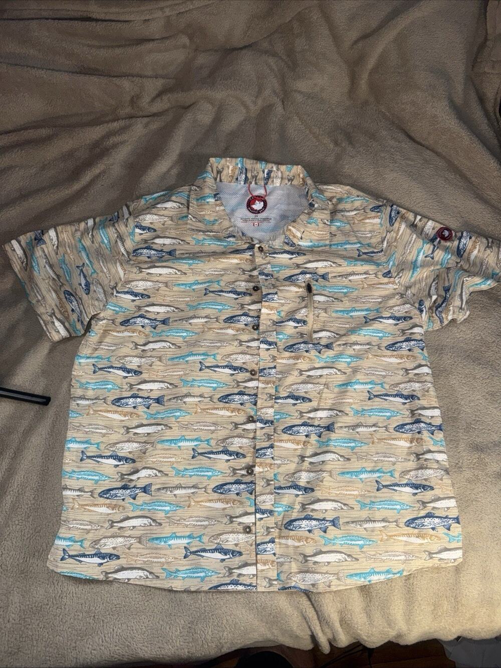 Canadian Weather Gear 2XL Tan Button Up Short Sleeve Fish All Over Pattern Vent
